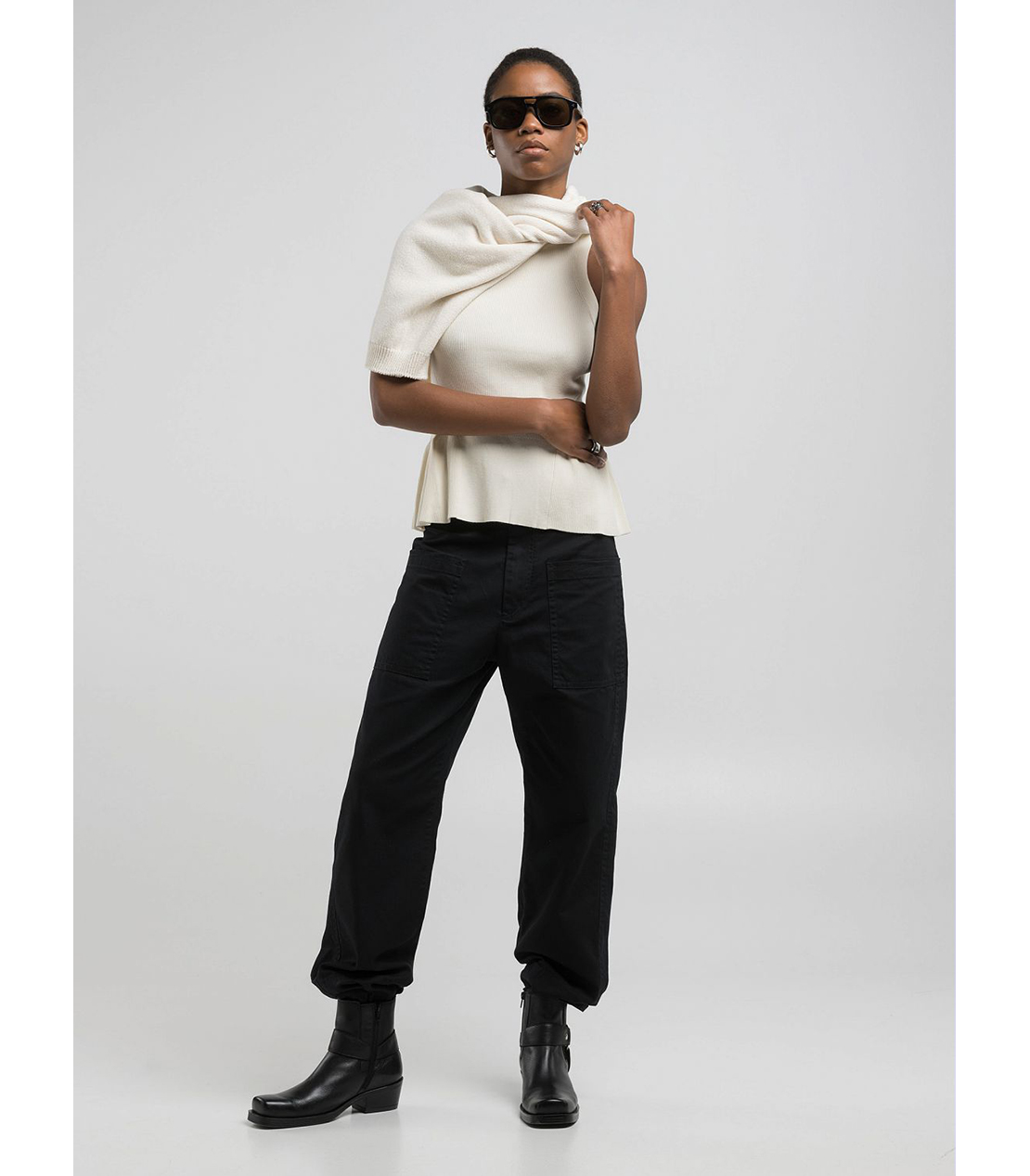 フリル入りディテールのニットトップス 詳細画像 バターホワイト 3